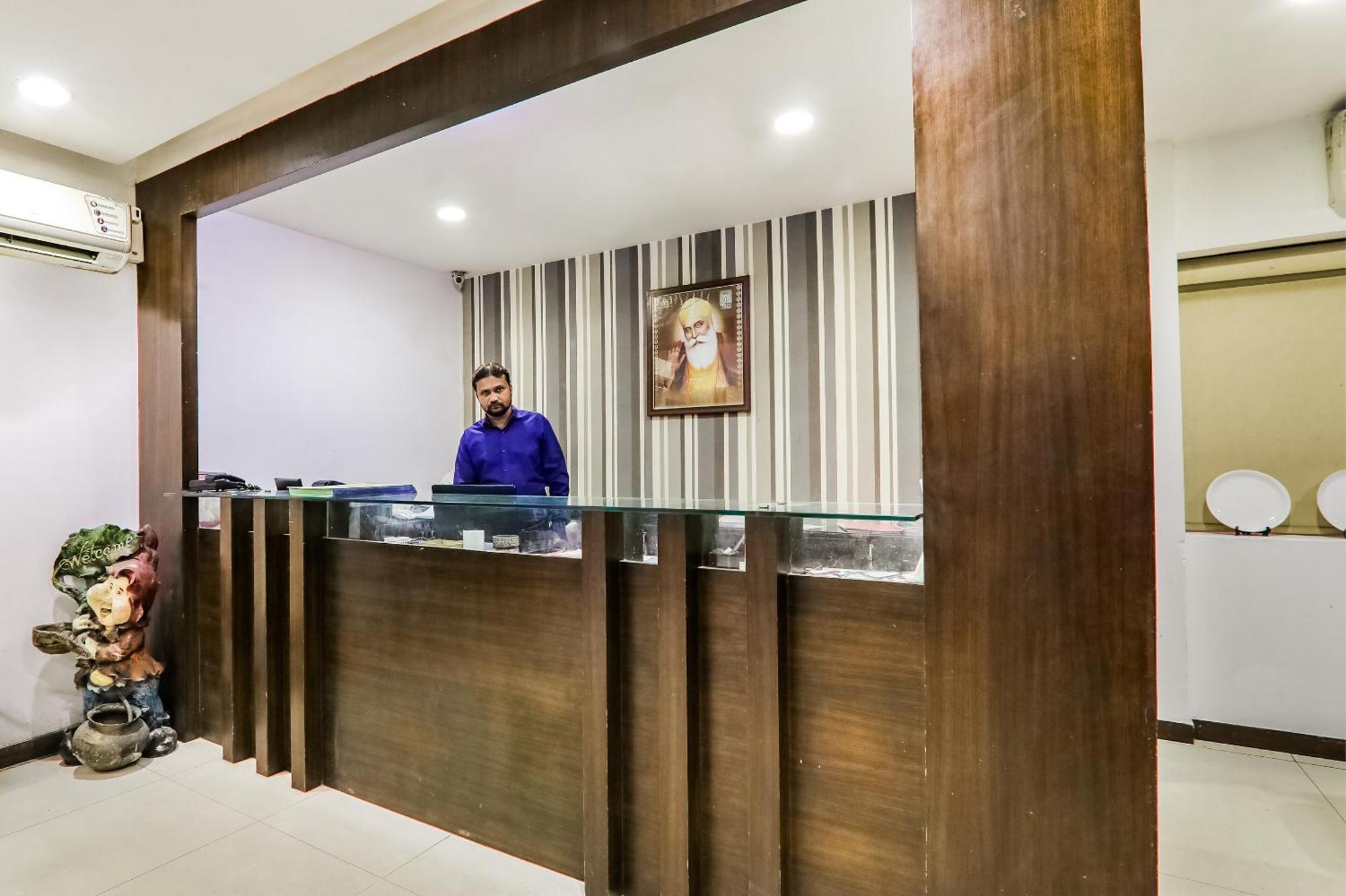 Hotel Sita Kiran Bareilly Esterno foto